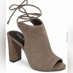 Kenneth Cole suede sandals